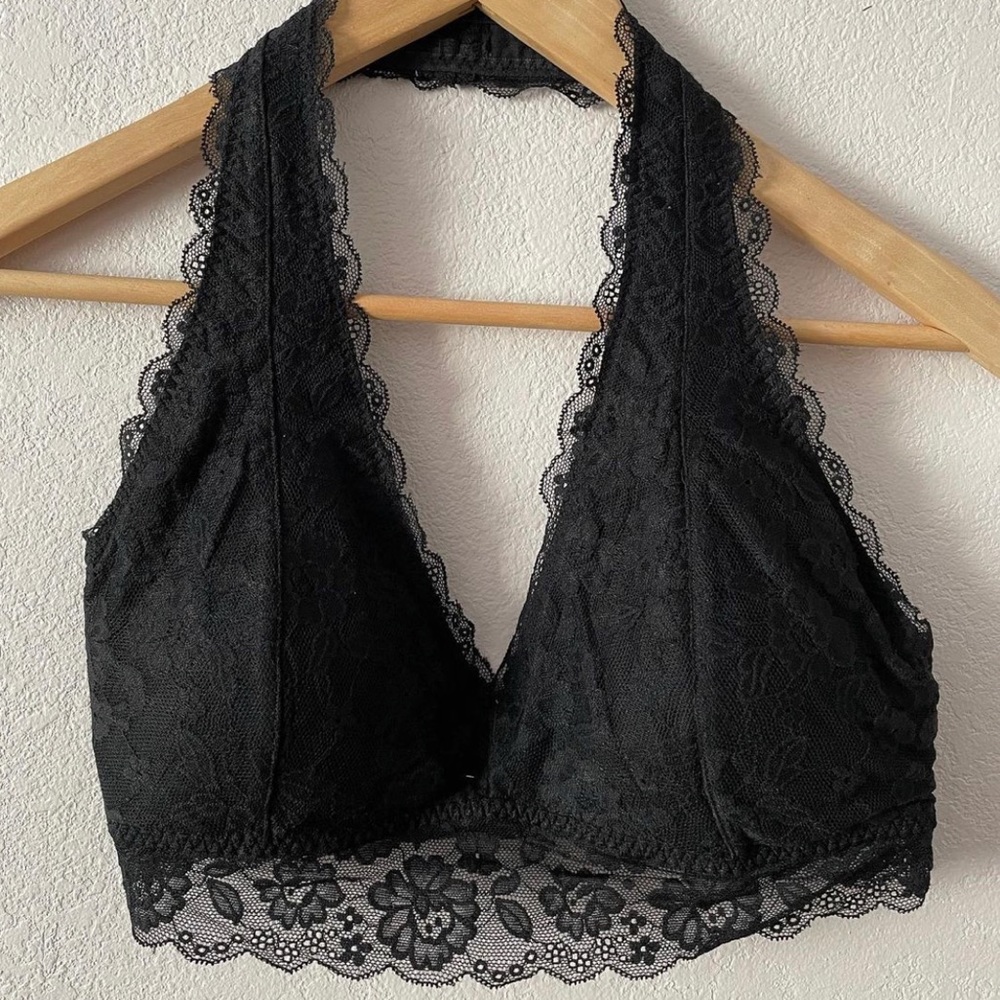 Gilly Hicks Black Lace Bralette (size: medium)